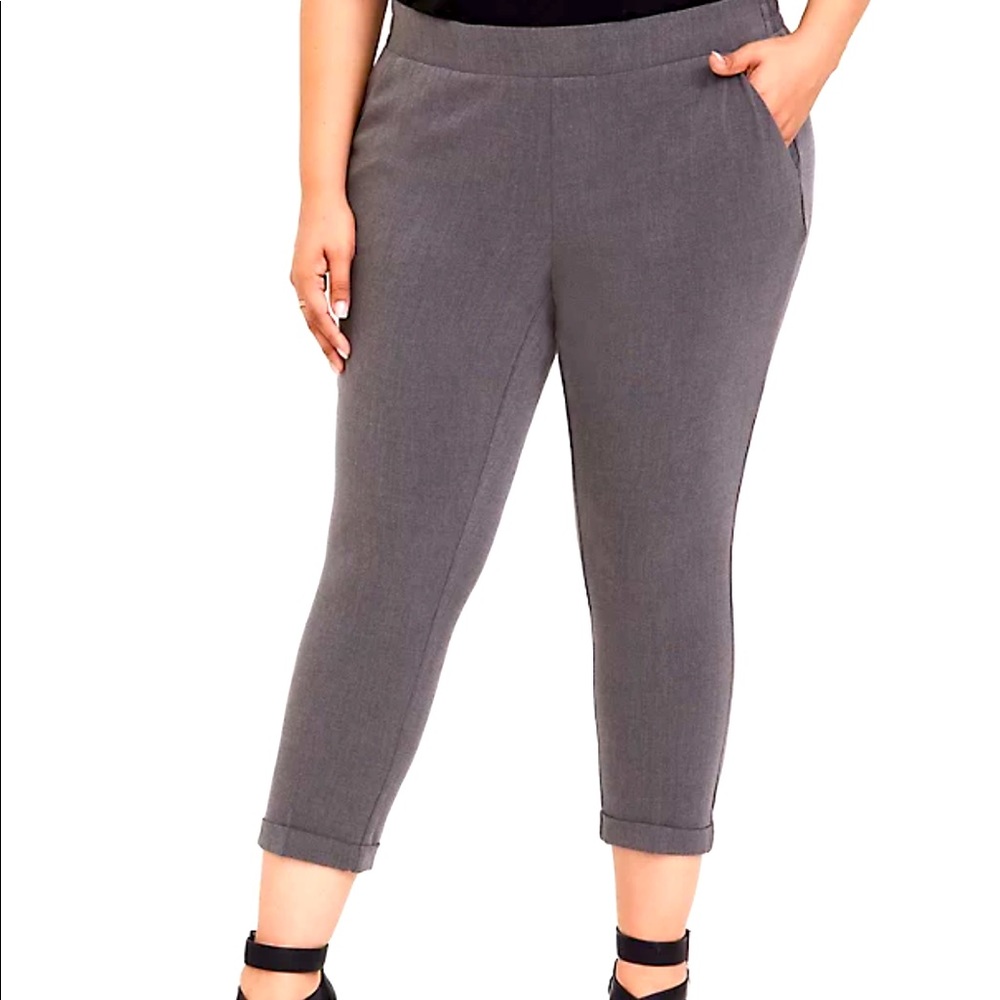 Torrid Grey Crop Trouser Size 3 (22/24)